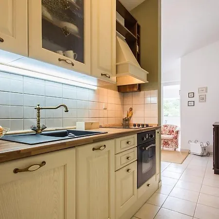 Adria Garden Apartment *