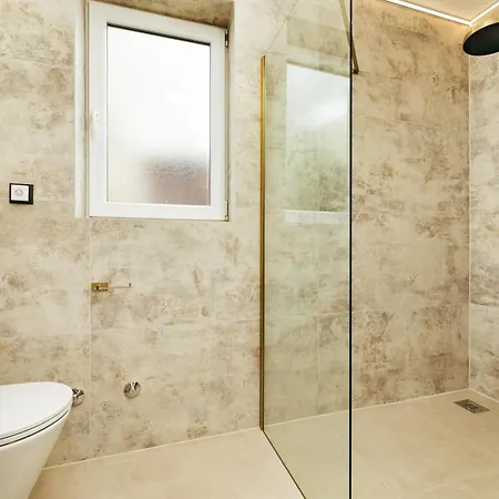 Apartament Aurea *