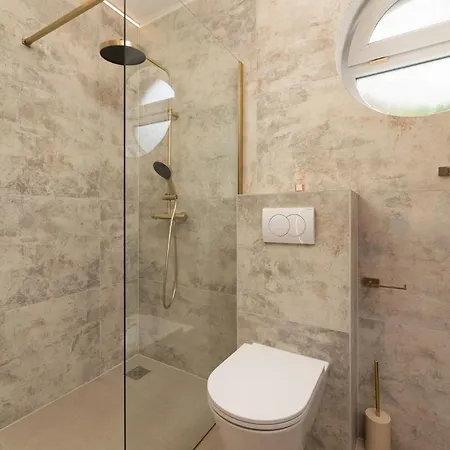 Apartament Aurea *