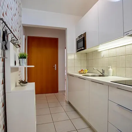 דירה Aurea Residence Baska באסקה