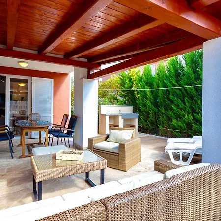 Aurea Residence Baska *
