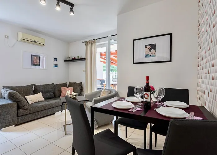 Adria Garden Apartment