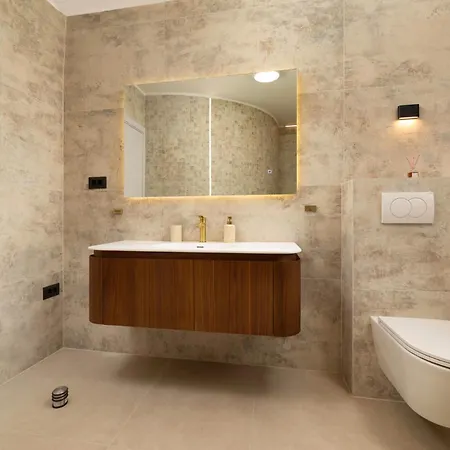 Apartament Aurea *