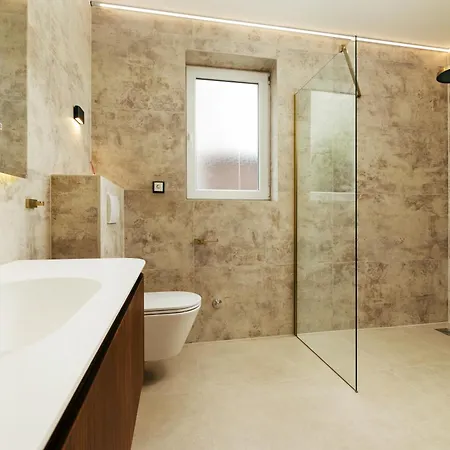Apartament Aurea *